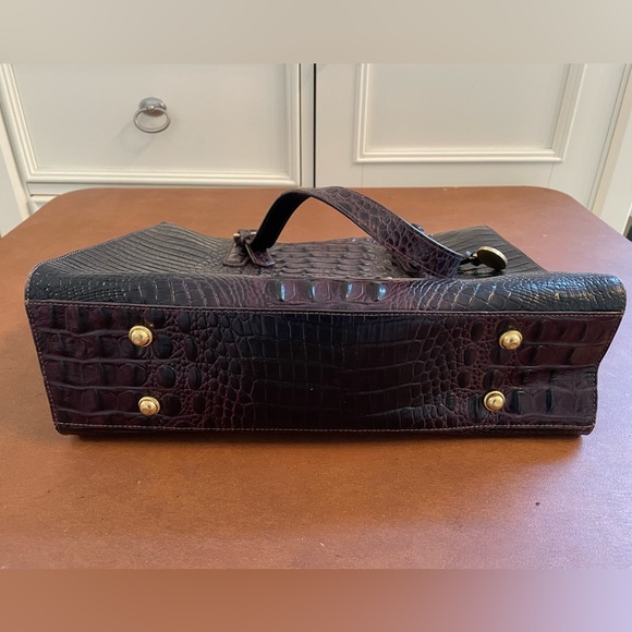 Brahmin EUC zipper top tote bag alligator texture in rich browns and black - Picture 6 of 14